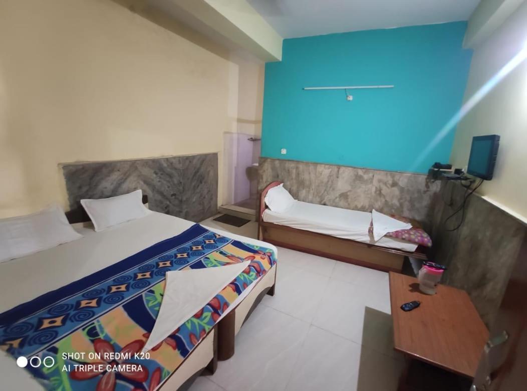 Hotel Sai Nivas Residency Hyderabad Exterior foto